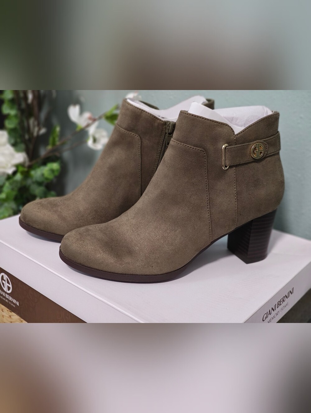 Giani Bernini Olive Taupe Suede Ankle Booties with Block Heel